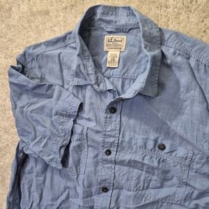 LL Bean Shirt Mens Medium Linen Blend Blue Button Up Coastal Beach Camp BBQ Dad